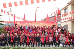 歡歡喜喜慶國慶 重陽時節(jié)勝過年